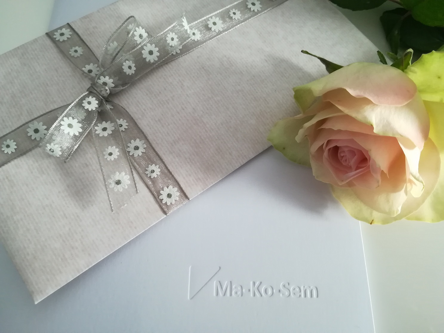 Gutschein mit Rose